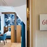 Le Six Hotel Parigi