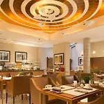 Le Six 4* Paris