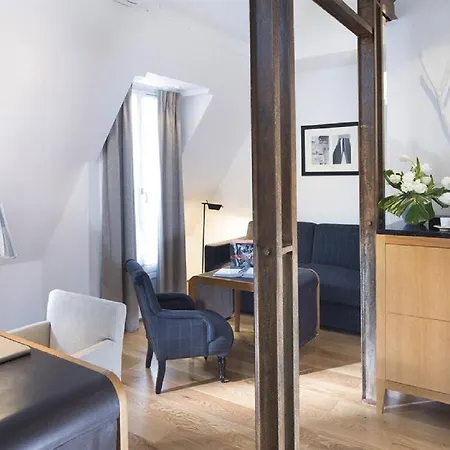 Hotel Le Six Paris