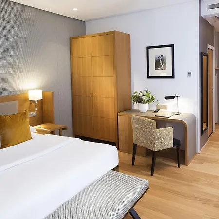 Hotel Le Six