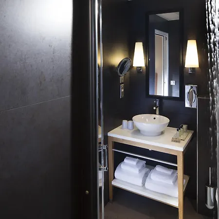 Hotel Le Six 4*