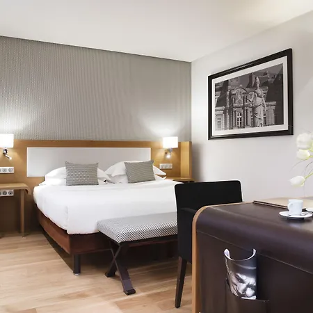 Hotell Le Six Paris
