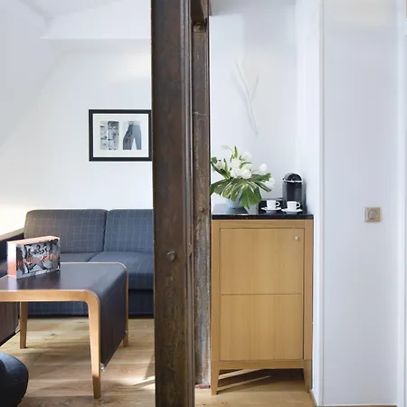 Szálloda Le Six Párizs