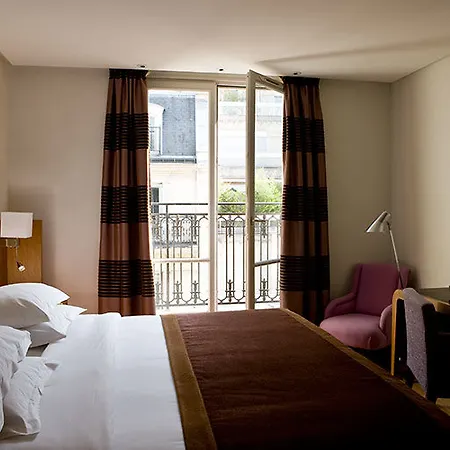 Le Six Hotel 4*