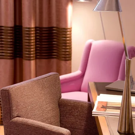 Hotel Le Six Paris