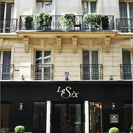 Le Six Hotel 4*